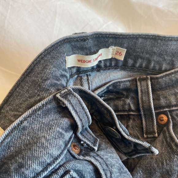 Levi’s Dark Grey Distressed Jeans - Picture 2 of 3
